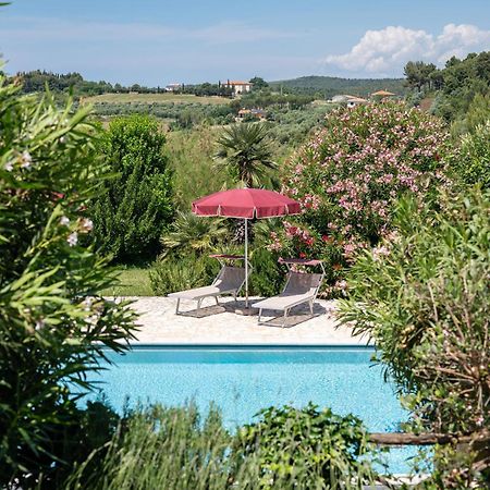 La Muccheria Aparthotel San Vincenzo Bagian luar foto