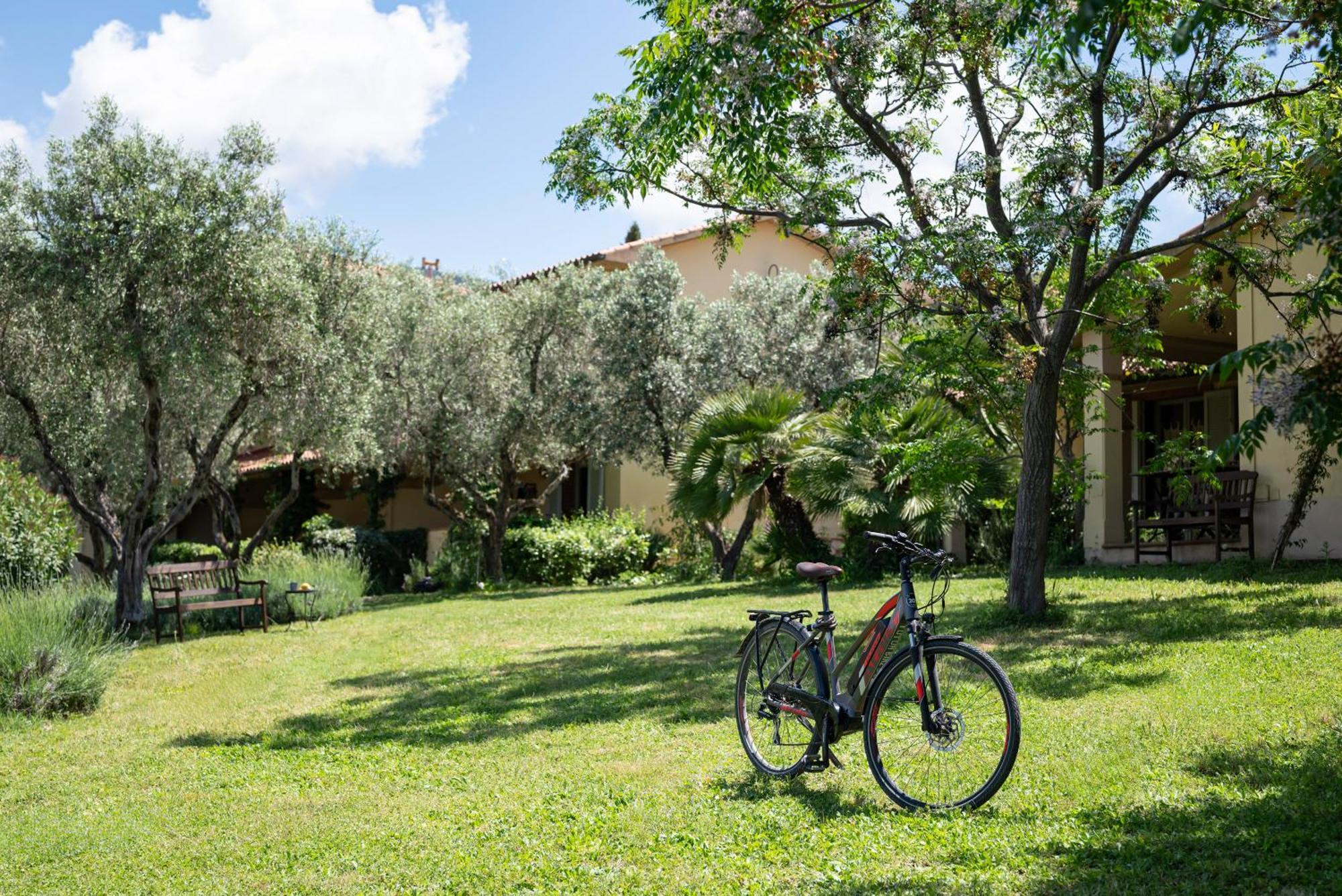 La Muccheria Aparthotel San Vincenzo Bagian luar foto