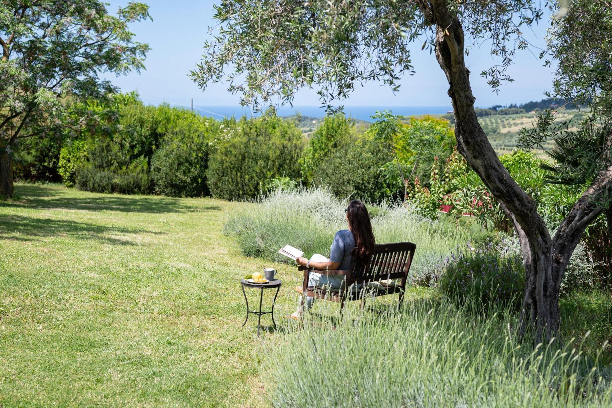 La Muccheria Aparthotel San Vincenzo Bagian luar foto